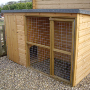Dog Run & Kennel 7ft x 3ft